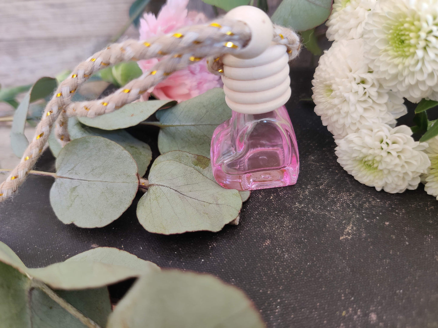AromaLove – Der Herzdiffuser für ätherische Öle in Auto & Raum