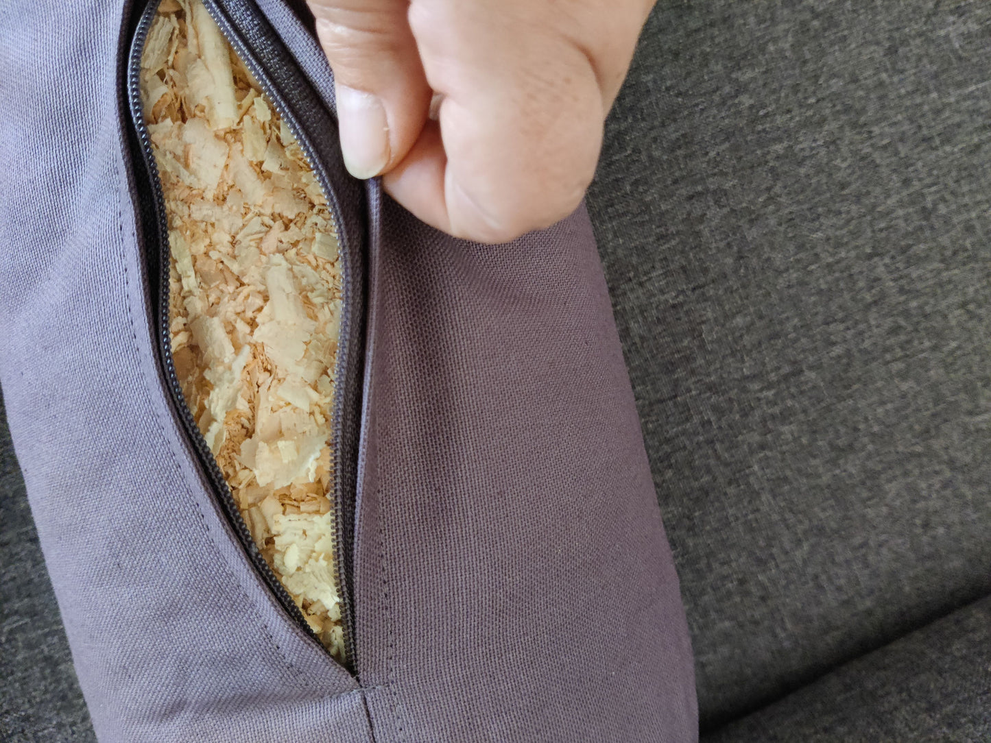 Nackenrollen mit Bio-Dinkelspelz von Herbalind - Sanfte Entspannung für Nacken und Seele