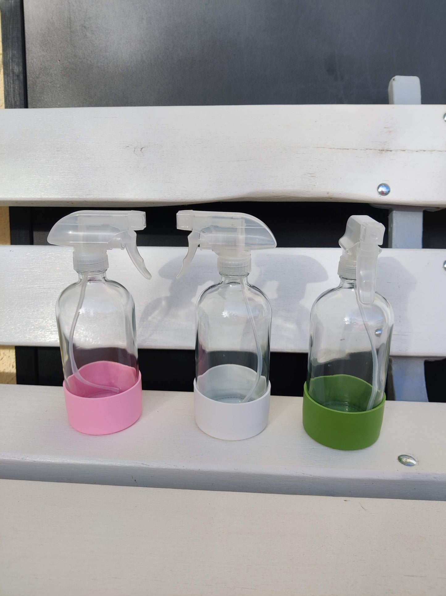 Sprühflasche "FreshFlow" aus Glas mit Silikonhülle, 500ml