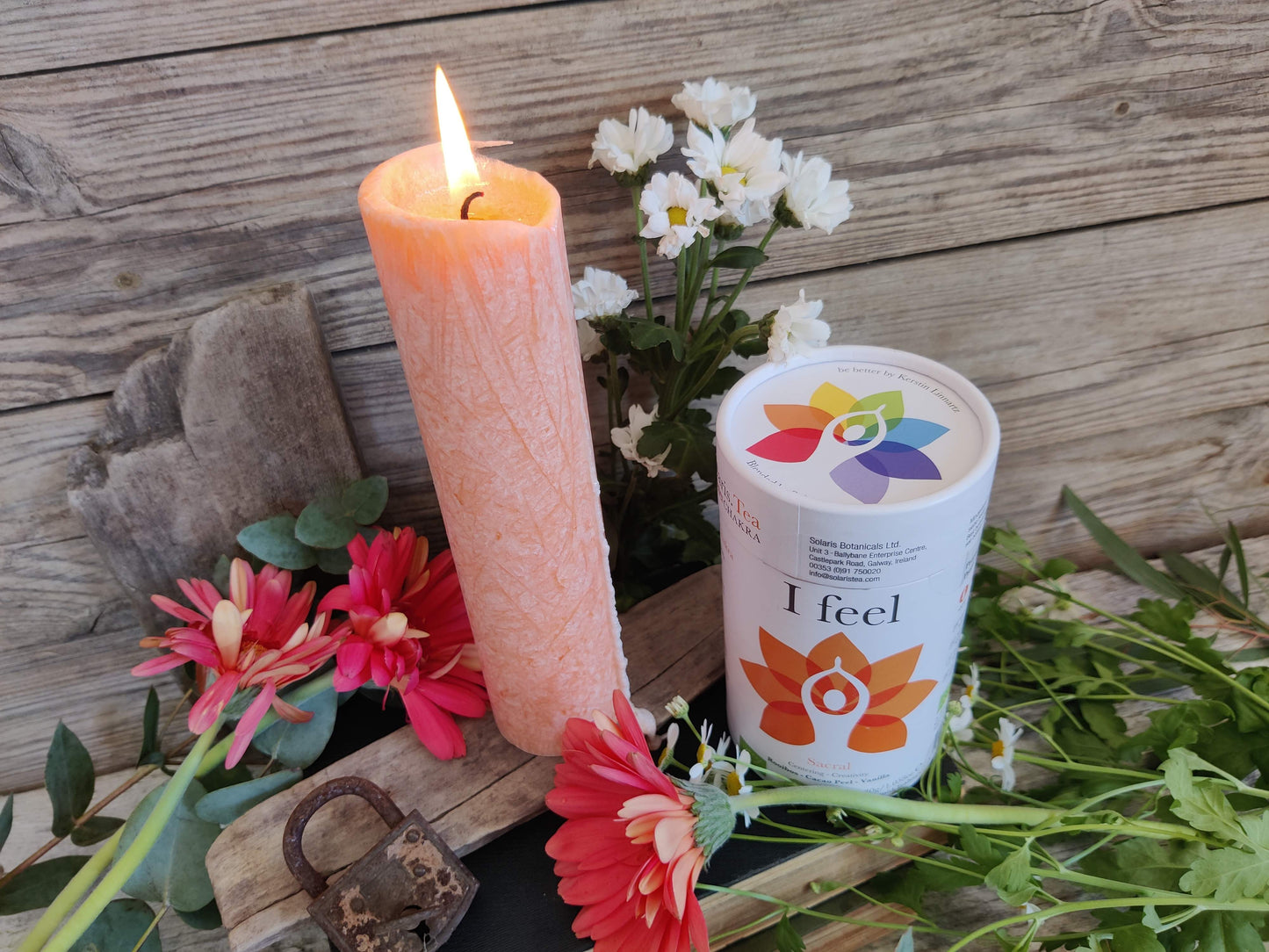 Lebensfreude für Mama – Muttertags-Set mit Kräuterkerze & Chakra-Tee