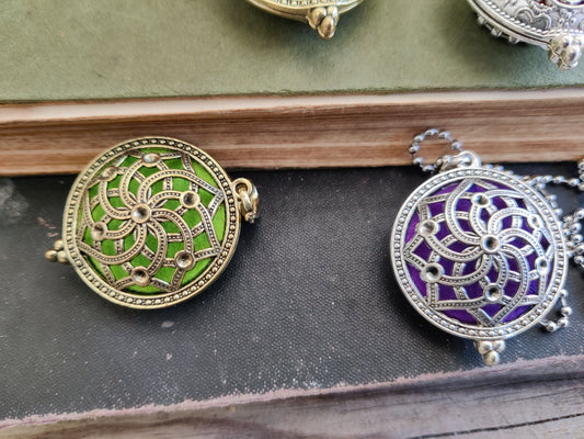 Scent & Soul – verschiedene Aromaketten mit Filzeinsatz für ätherische Öle