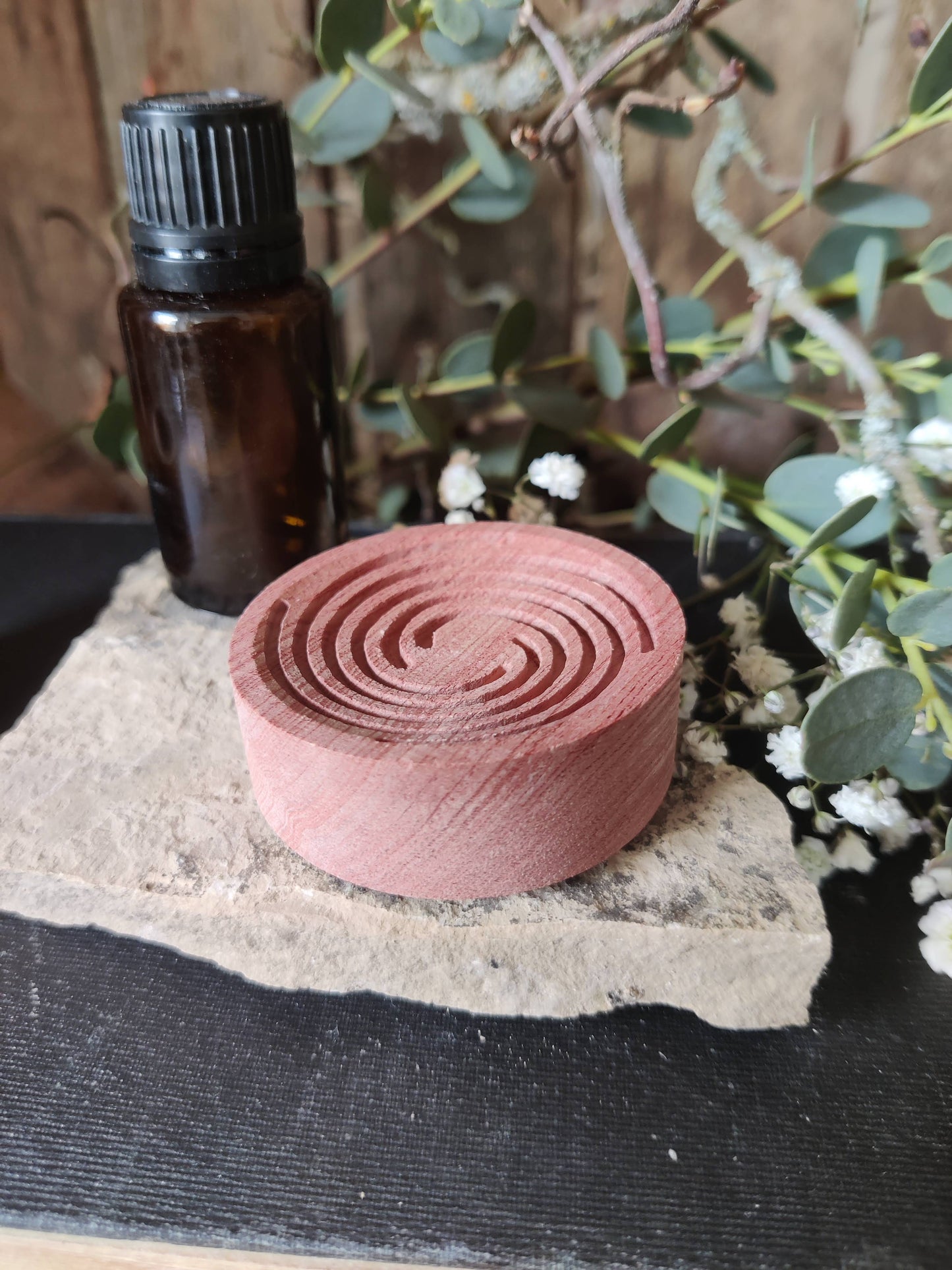 DuftKelch & DuftSpirale – Natürliche Holz-Diffuser für ätherische Öle