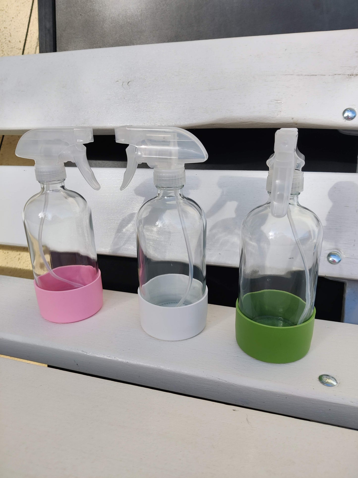 Sprühflasche "FreshFlow" aus Glas mit Silikonhülle, 500ml