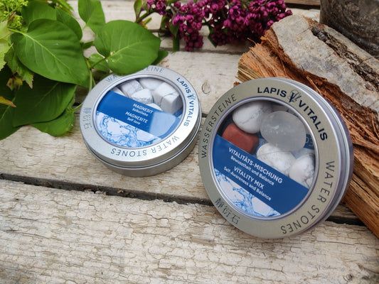 Edelstein- Wasser I Wassersteine: Vitalitätsmischung - Bergkristall, Magnesit, Roter Jaspis