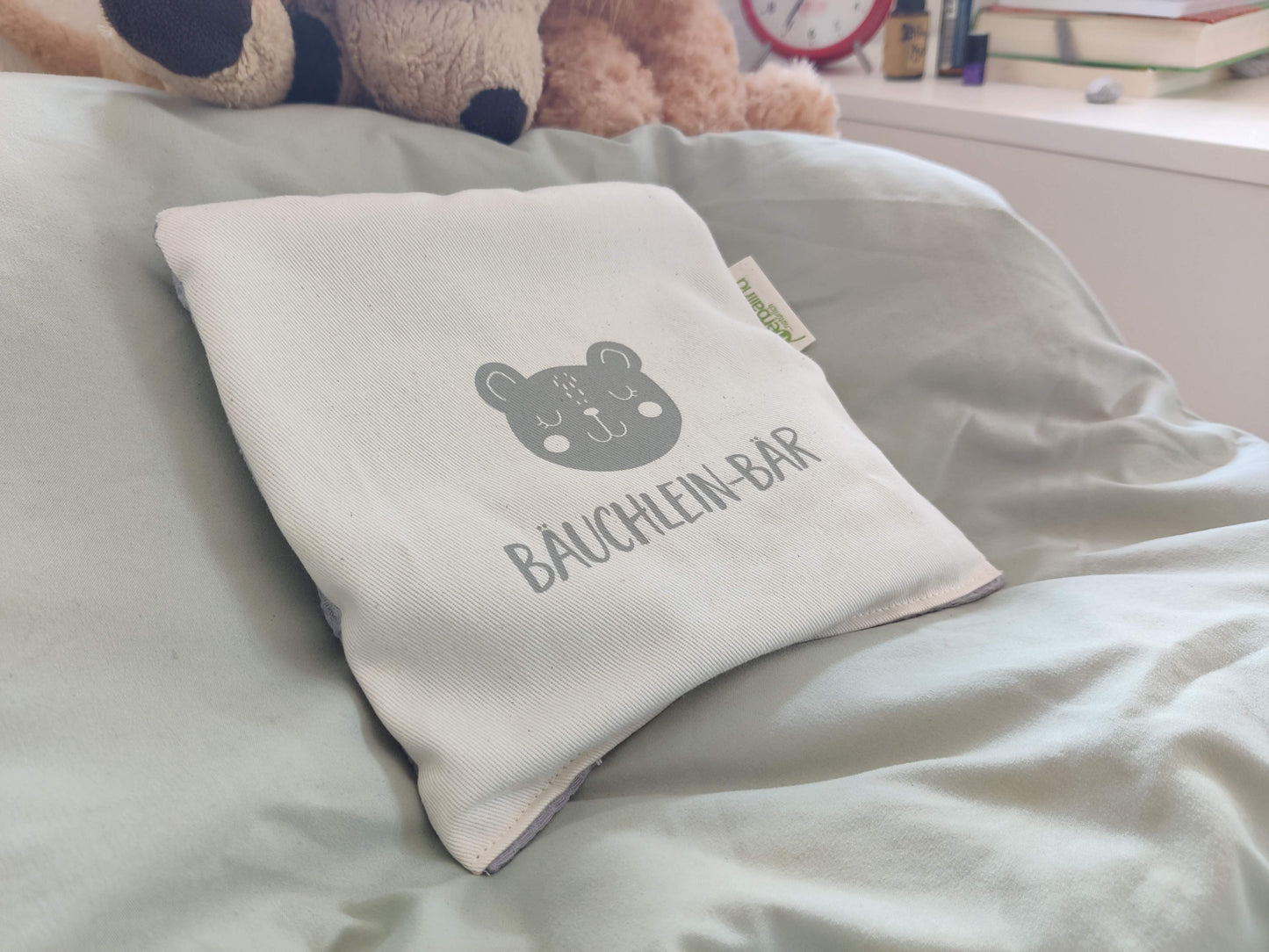 Bäuchlein Bär – Kinder-Bauchwohlkissen mit Kräutern (19 x 19 cm)