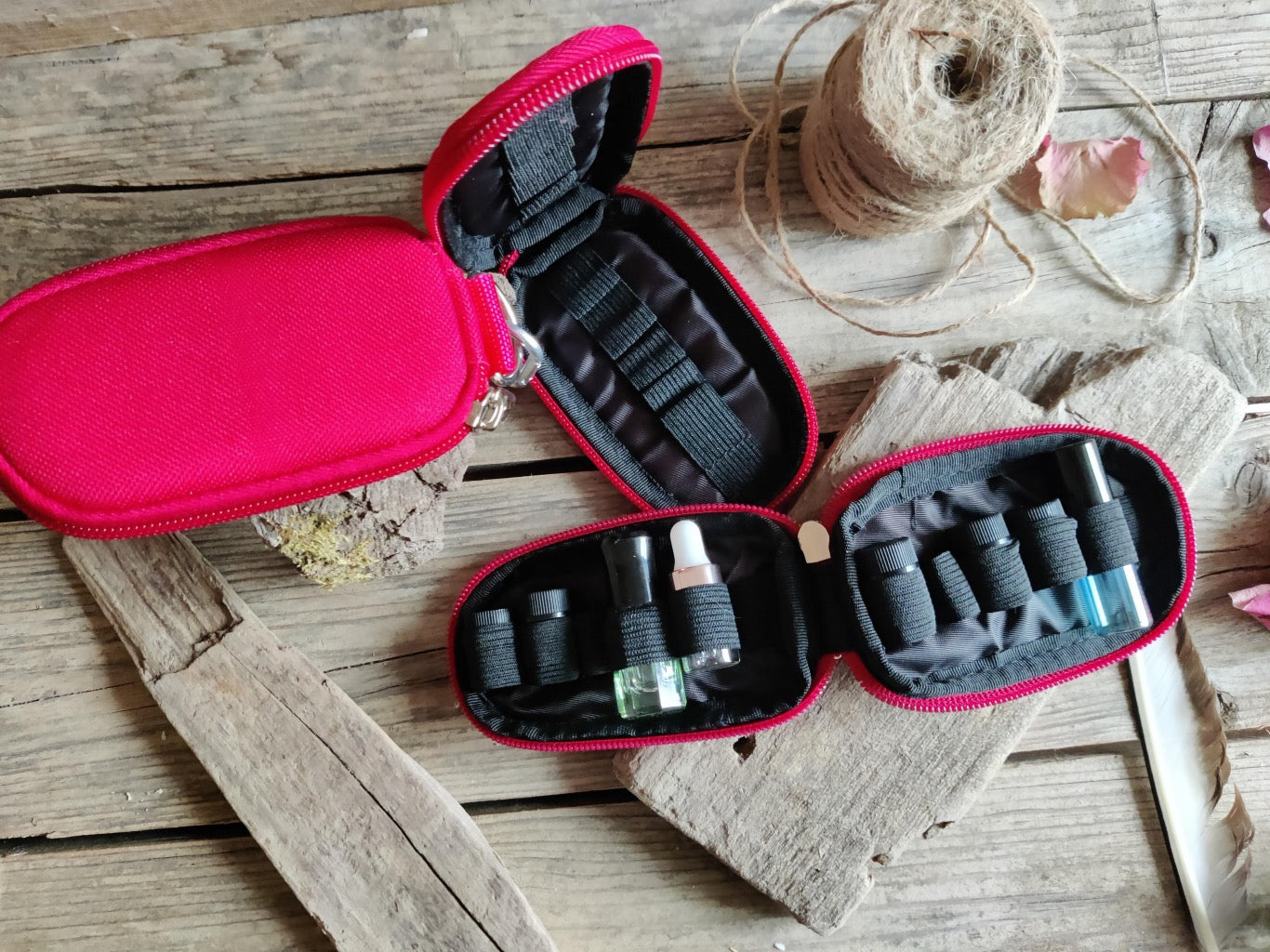 Erste-Hilfe-Set to go - Mini-Tasche für ätherische Öle