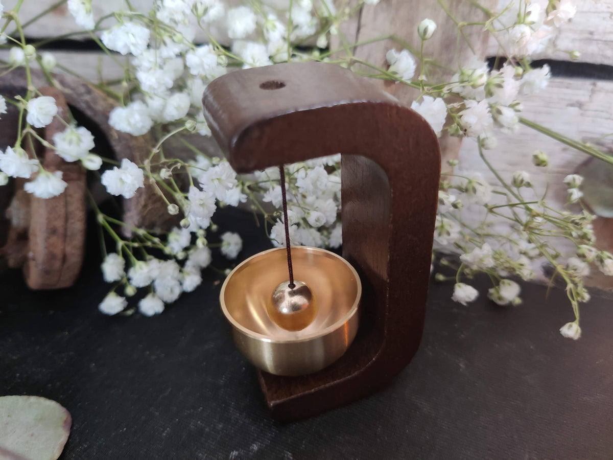 Kleine Türglocke aus Holz – Dein Anker an der Haustür