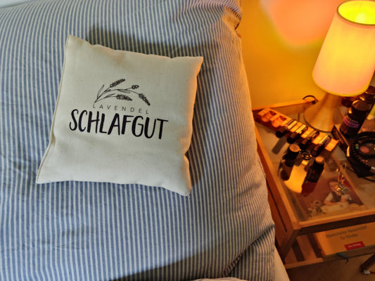 Lavendelkissen von Herbalind: Natürliche Entspannung für erholsamen Schlaf