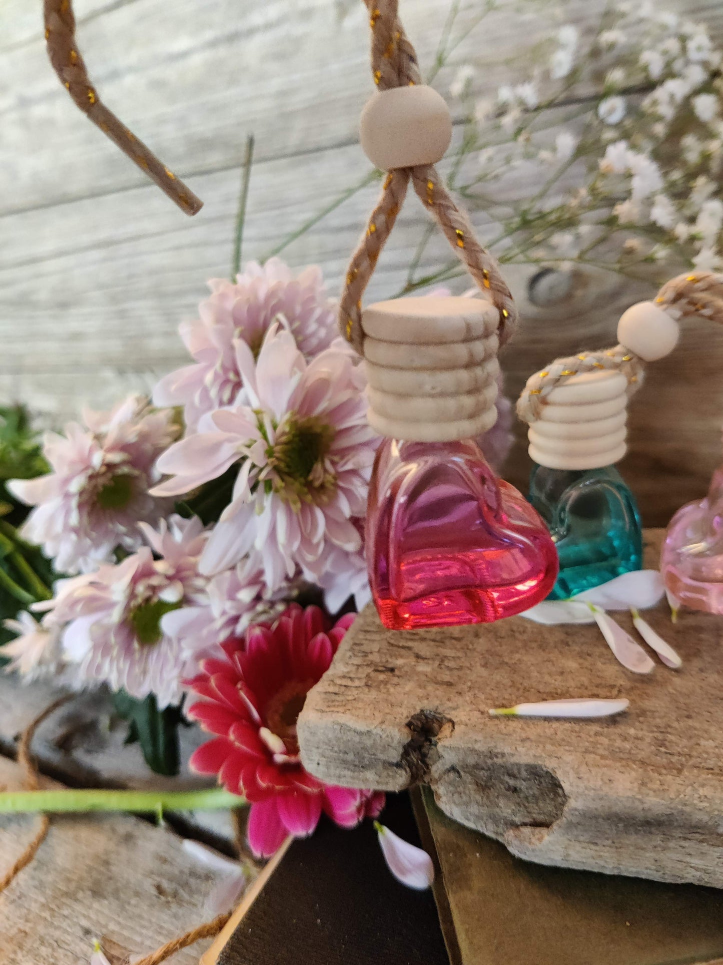 AromaLove – Der Herzdiffuser für ätherische Öle in Auto & Raum