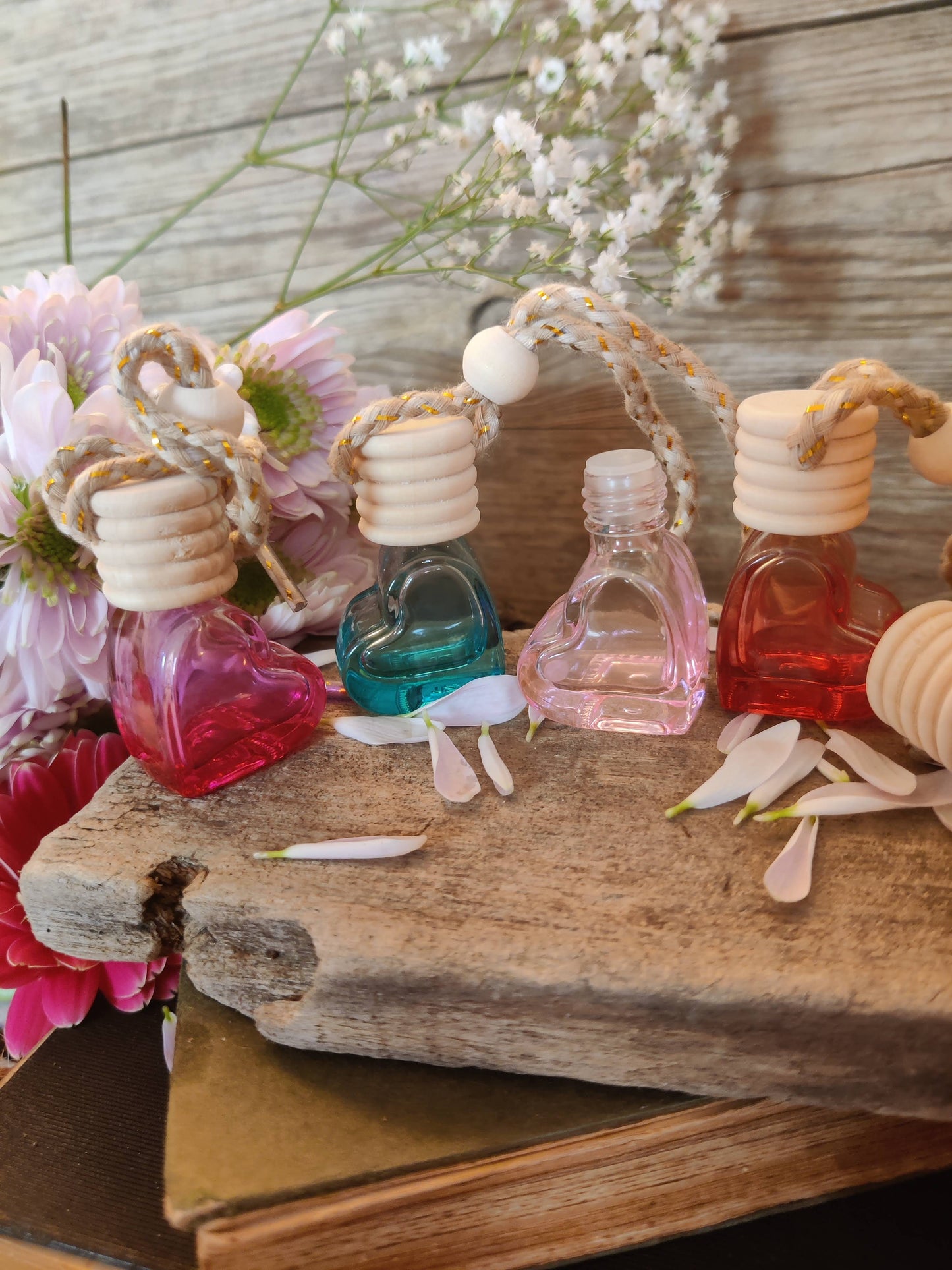 AromaLove – Der Herzdiffuser für ätherische Öle in Auto & Raum
