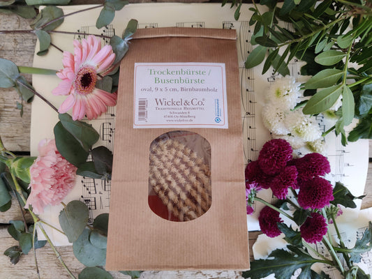 Trockenbürste aus Birnbaumholz – Hautpflege und Immuntraining auf natürliche Weise