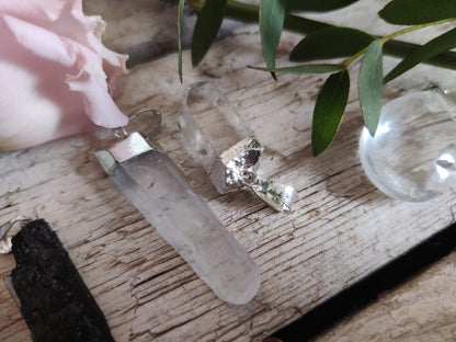 Bergkristall Anhänger – Klarheit & Energie für deinen Alltag