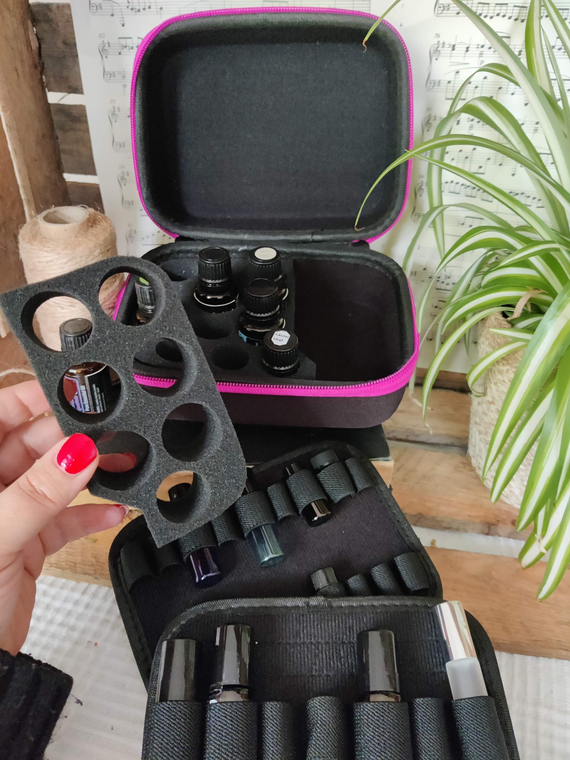 OilTidy – Deine All-in-One Tasche für ätherische Öle – AtemAuszeit