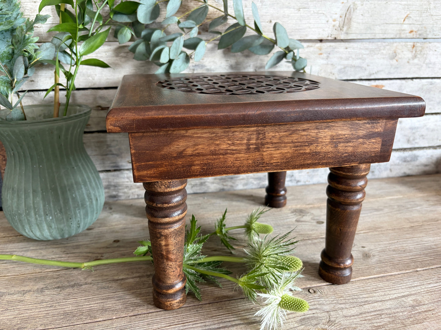 Holz-Beistelltisch Blume des Lebens – Natur, Harmonie & Erdung für dein Zuhause