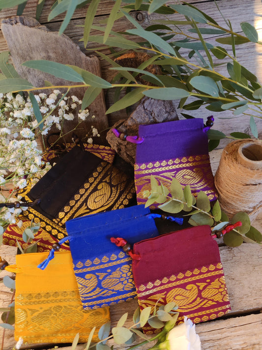 Schimmerndes Brokat-Taschen Trio