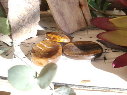 Sorgenstein Tigerauge- Trost und Daumensteine zur Beruhigung