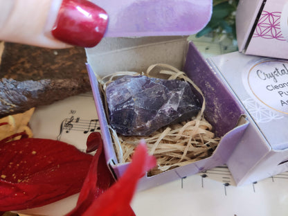 Heilsteine in kleiner Box - Amethyst, Bergkristall, Rosenquarz und Aquamarin