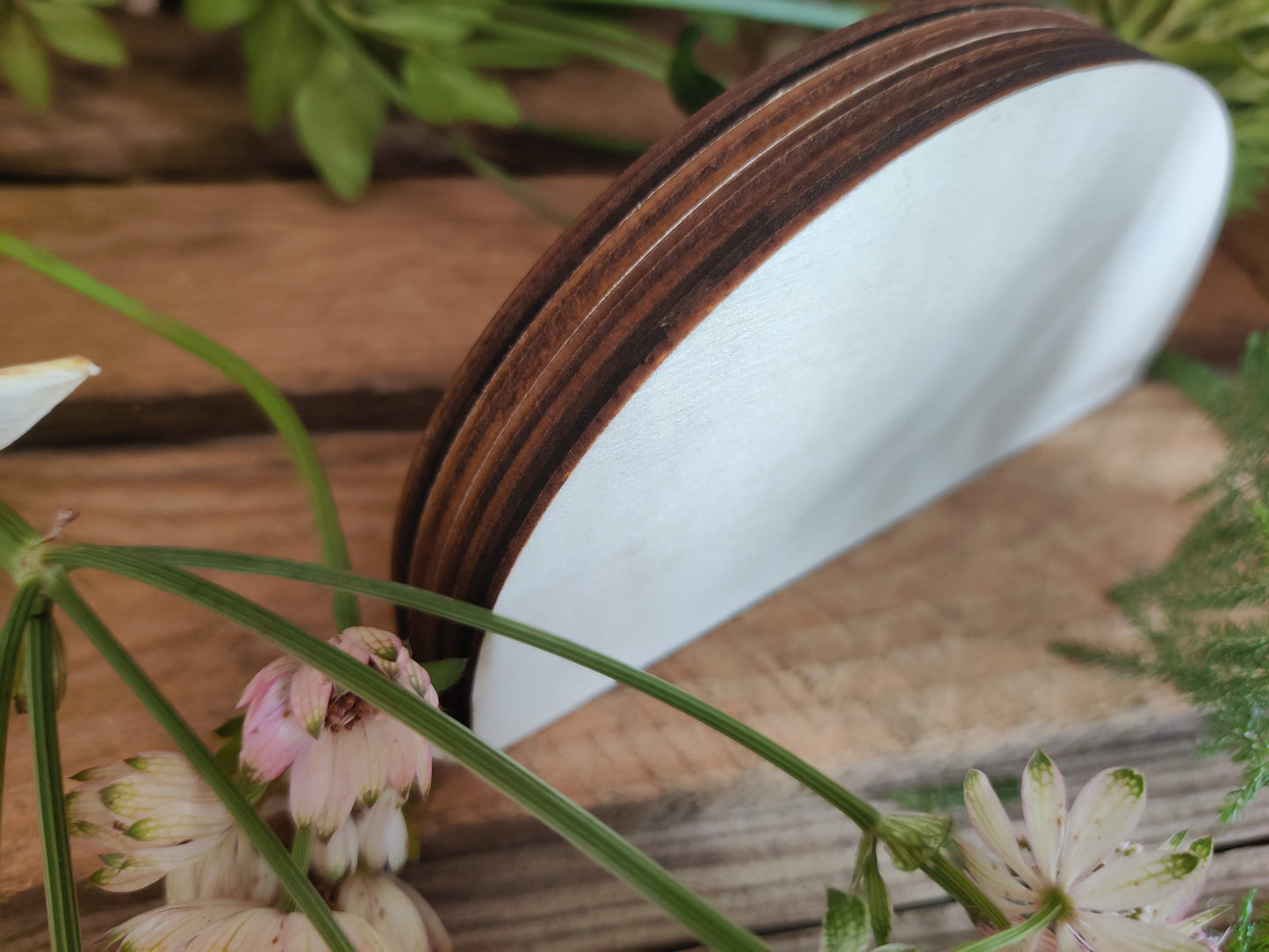 Kartenhalter Mondphasen aus Holz – Für deine Orakel- und Tarotkarten