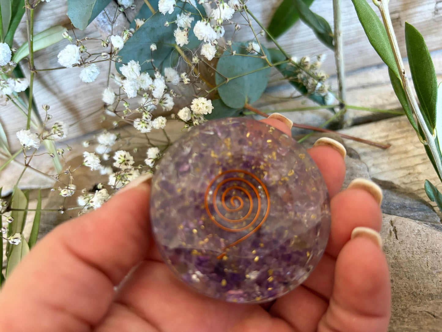 Orgonit-Kugelständer Amethyst – Formschöner Halter für deine Edelsteinkugeln