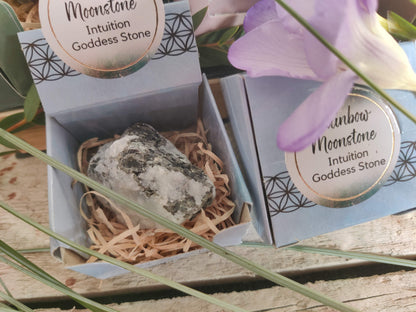 Mondsteine & Labradorit – Deine Begleiter für die Seele