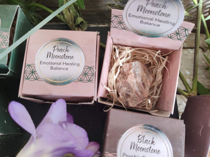 Mondsteine & Labradorit – Deine Begleiter für die Seele