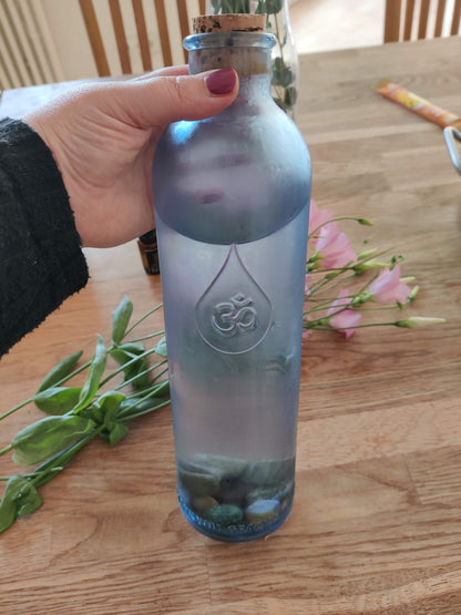 Om - Wasserflasche aus Glas, 1,2 Liter