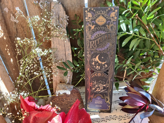 Räucherstäbchen Rituals: Abundance -Dein Herz für die Fülle öffnen