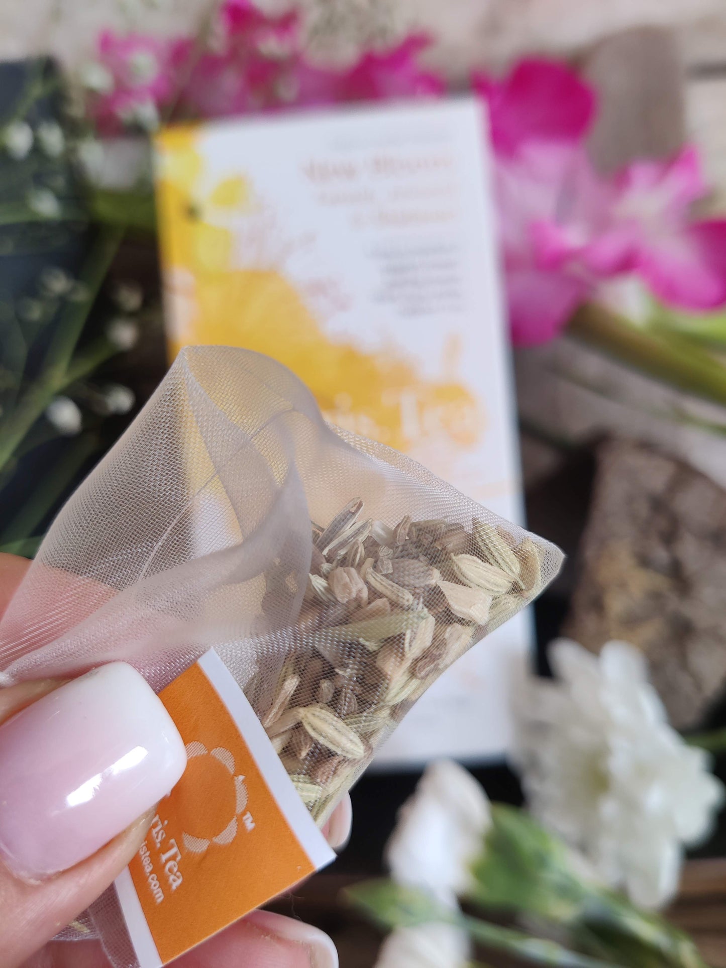 Solaris Tea:  New Bloom- kraftvoller Kräutertee für Frauen