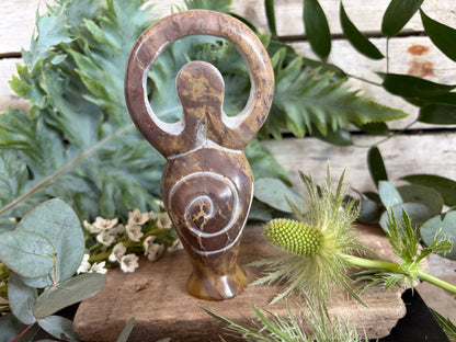 Göttin-Statuette aus Speckstein – Symbol für Weiblichkeit, Kraft & Erdung