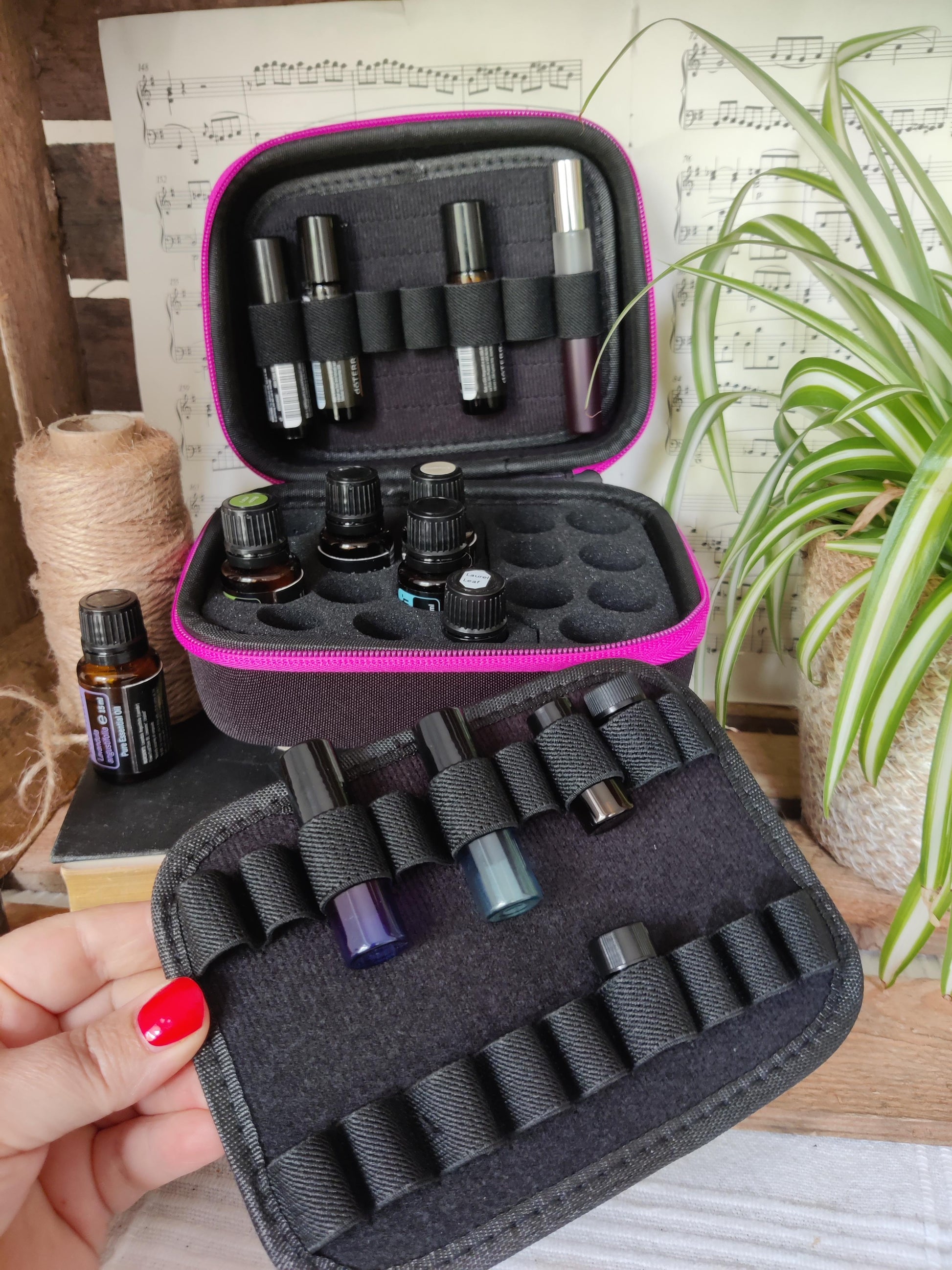 OilTidy – Deine All-in-One Tasche für ätherische Öle – AtemAuszeit