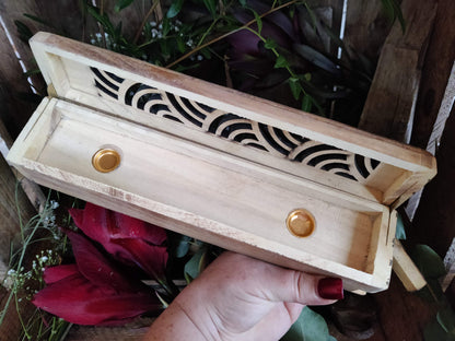 Holzhalter "Wave" mit Vorratsbox für Räucherstäbchen