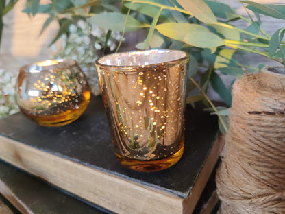 Goldenes Teelichtglas „Sternenzauber“