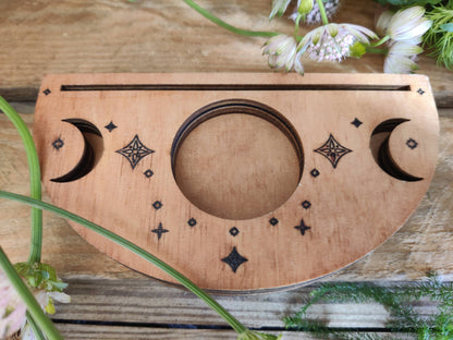 Kartenhalter Mondphasen aus Holz – Für deine Orakel- und Tarotkarten