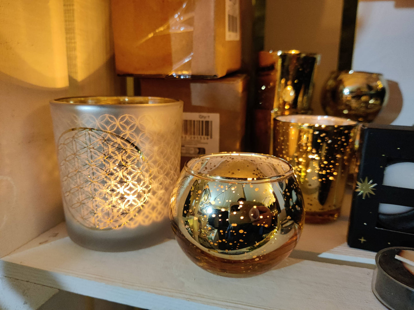 Sacred Glow – Teelichtglas mit der Blume des Lebens